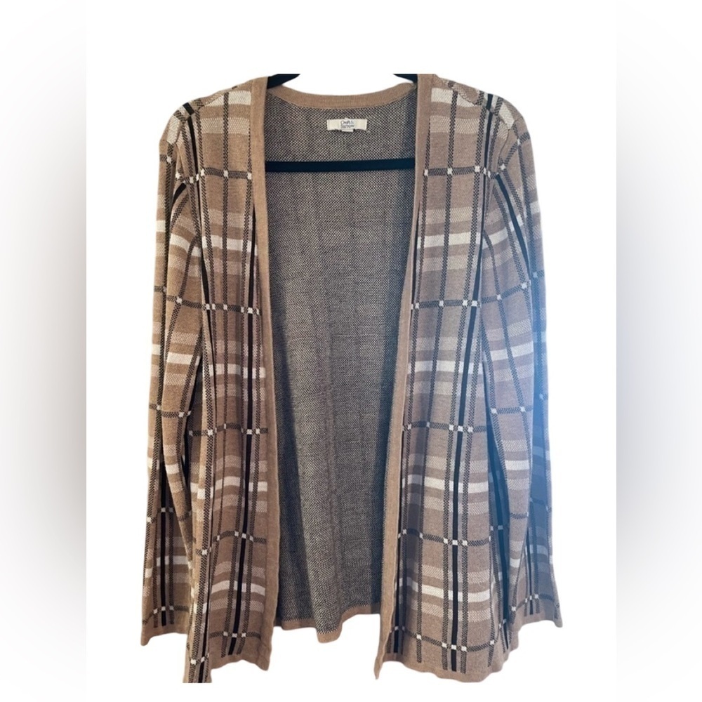 🎉2/$15 Croft & Borrow Plaid Blouse Large